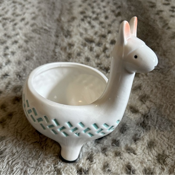 Decorative Llama Pot - Picture 1 of 5